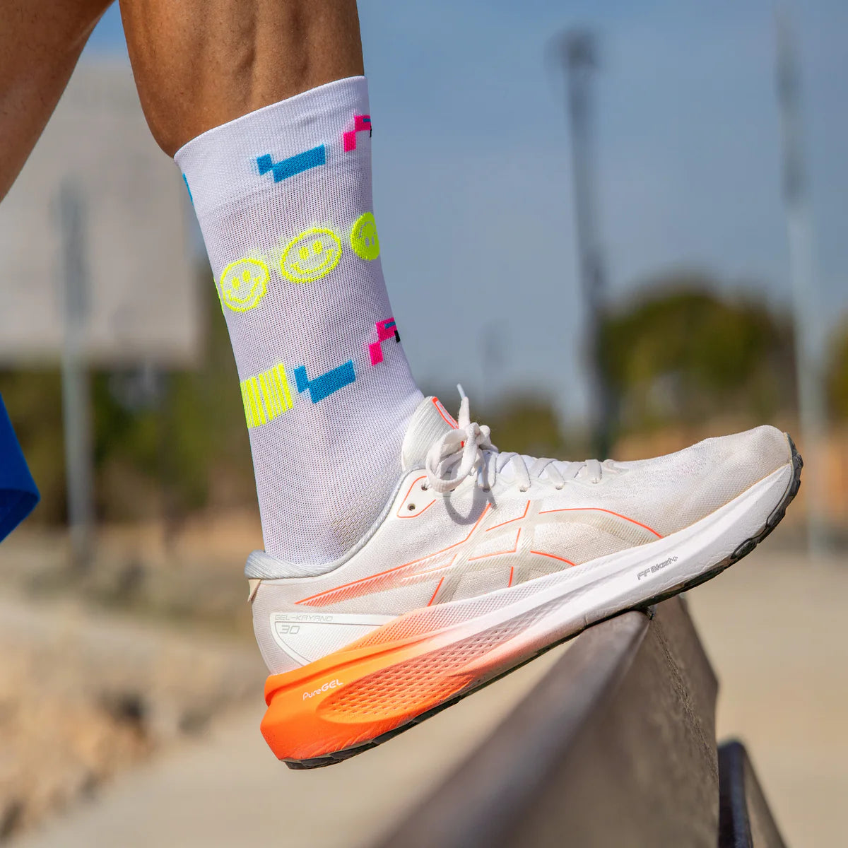 80`S Night White - Running Socks