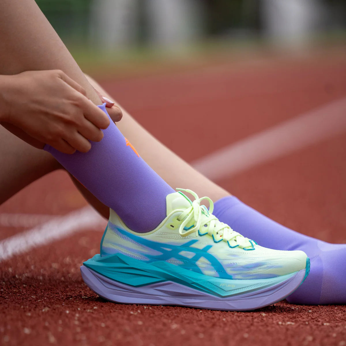 Ultralight Pro Purple - Run Ultralight Socks