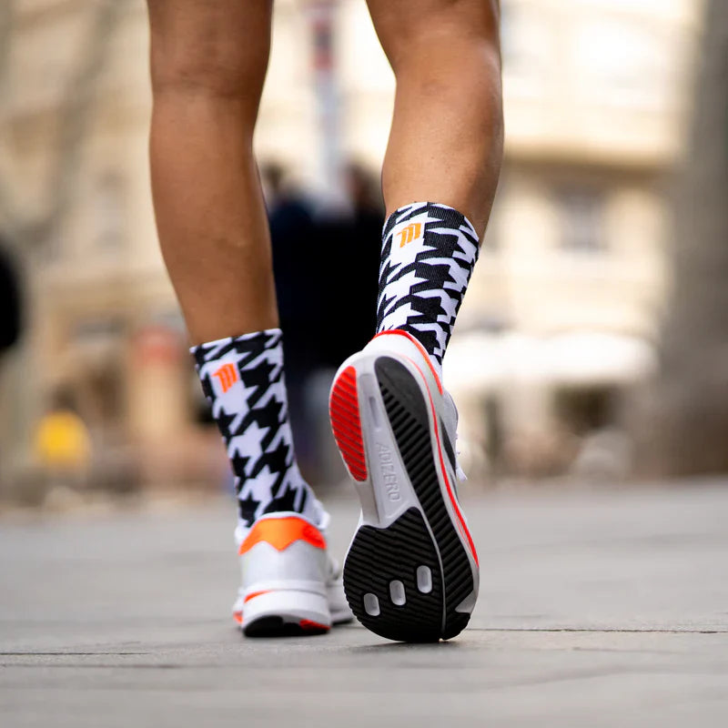 Flow White - Running Socks